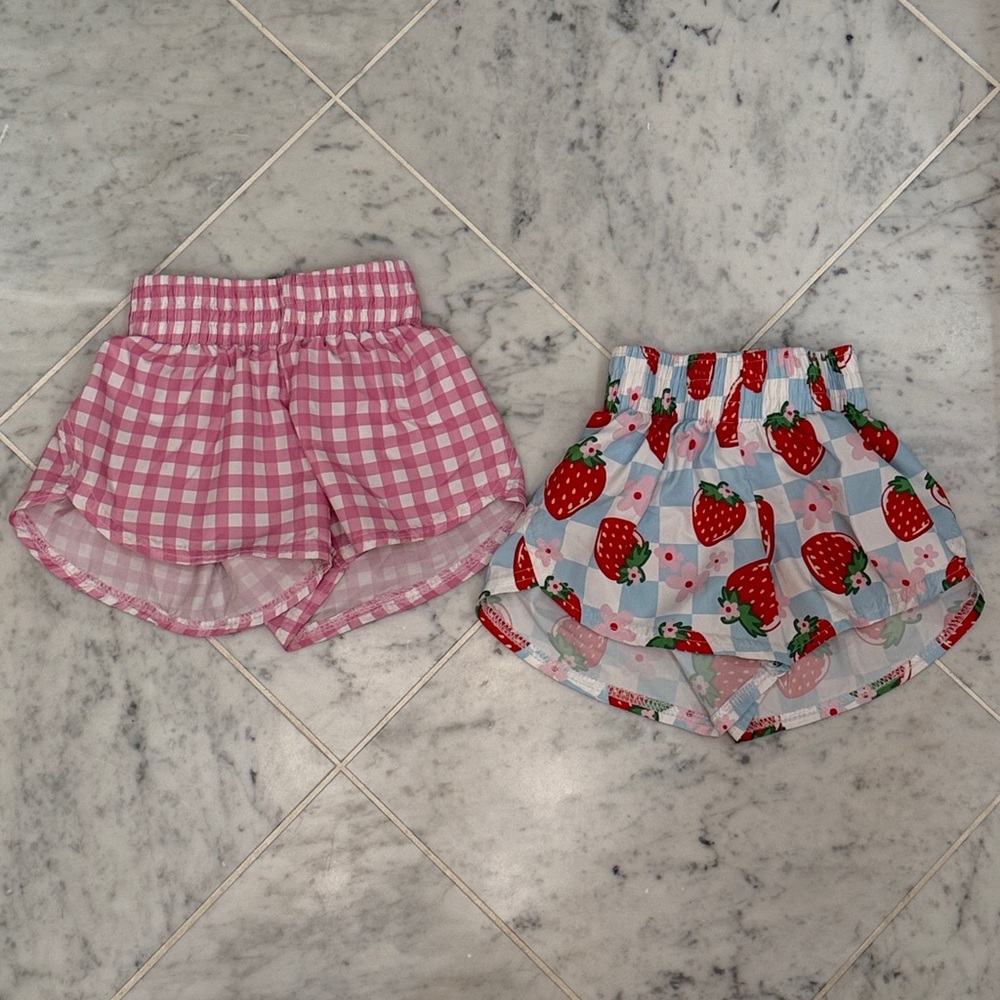 Azarhia girls wind shorts set - 4 - gingham and strawberry